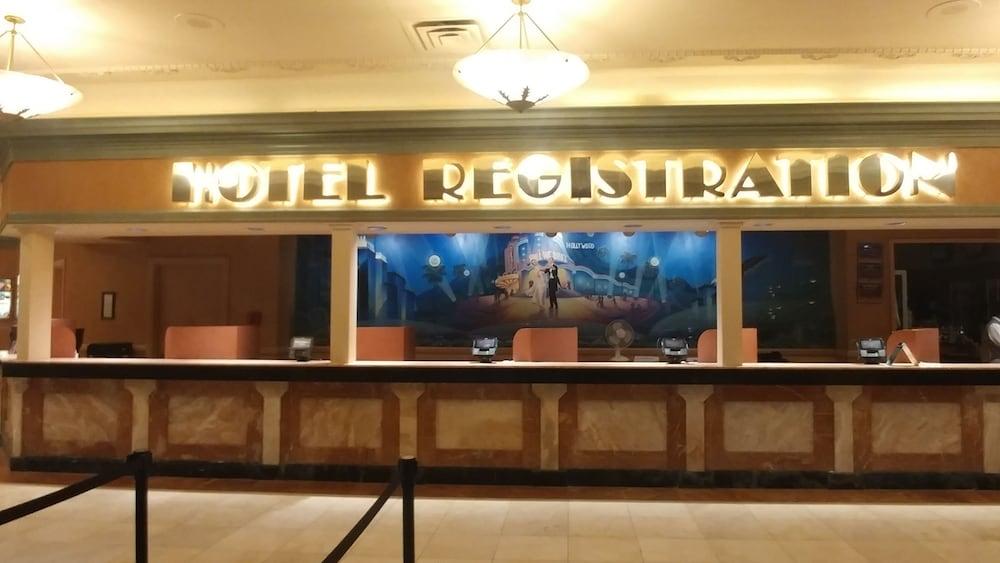 Готель Hollywood Casino Tunica Robinsonville Екстер'єр фото